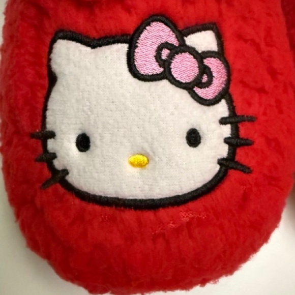 Hello Kitty Sherpa Slipper Boot - Picture 2 of 6
